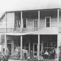 Brown & Pierce Store - Oregon Trail Genealogy