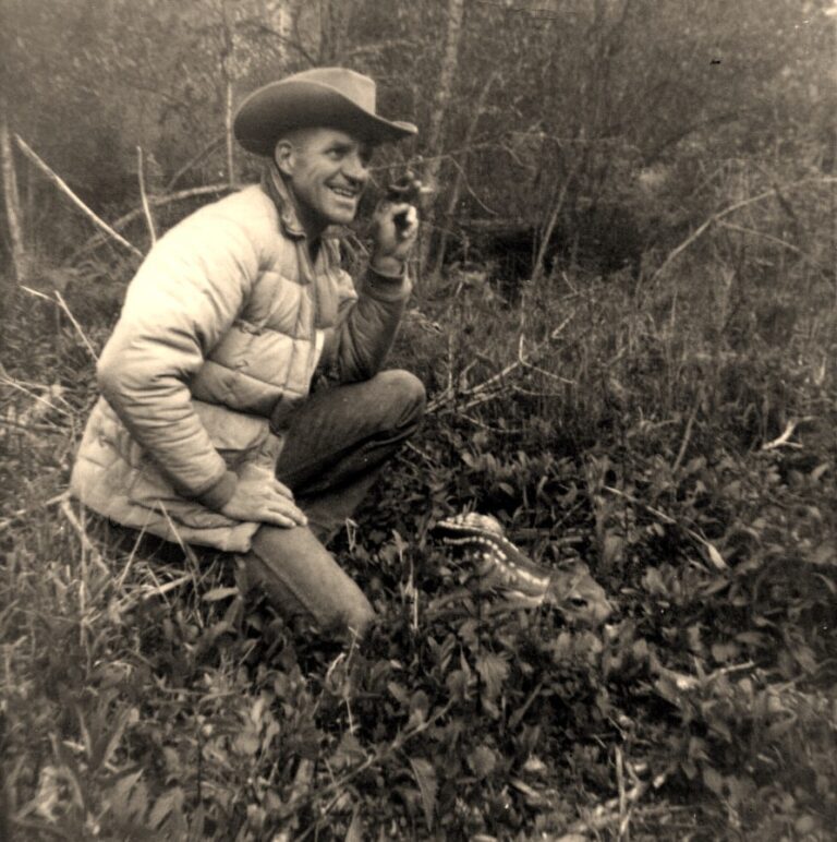 Howard with fawn adjusted - Oregon Trail Genealogy