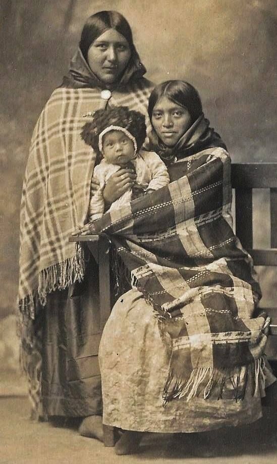 Nez Perce women and baby in Kooskia Idaho 1918